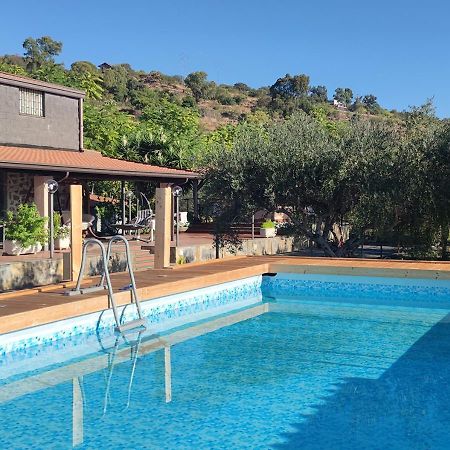 Peri Peri Etna Guest House Montargano Esterno foto