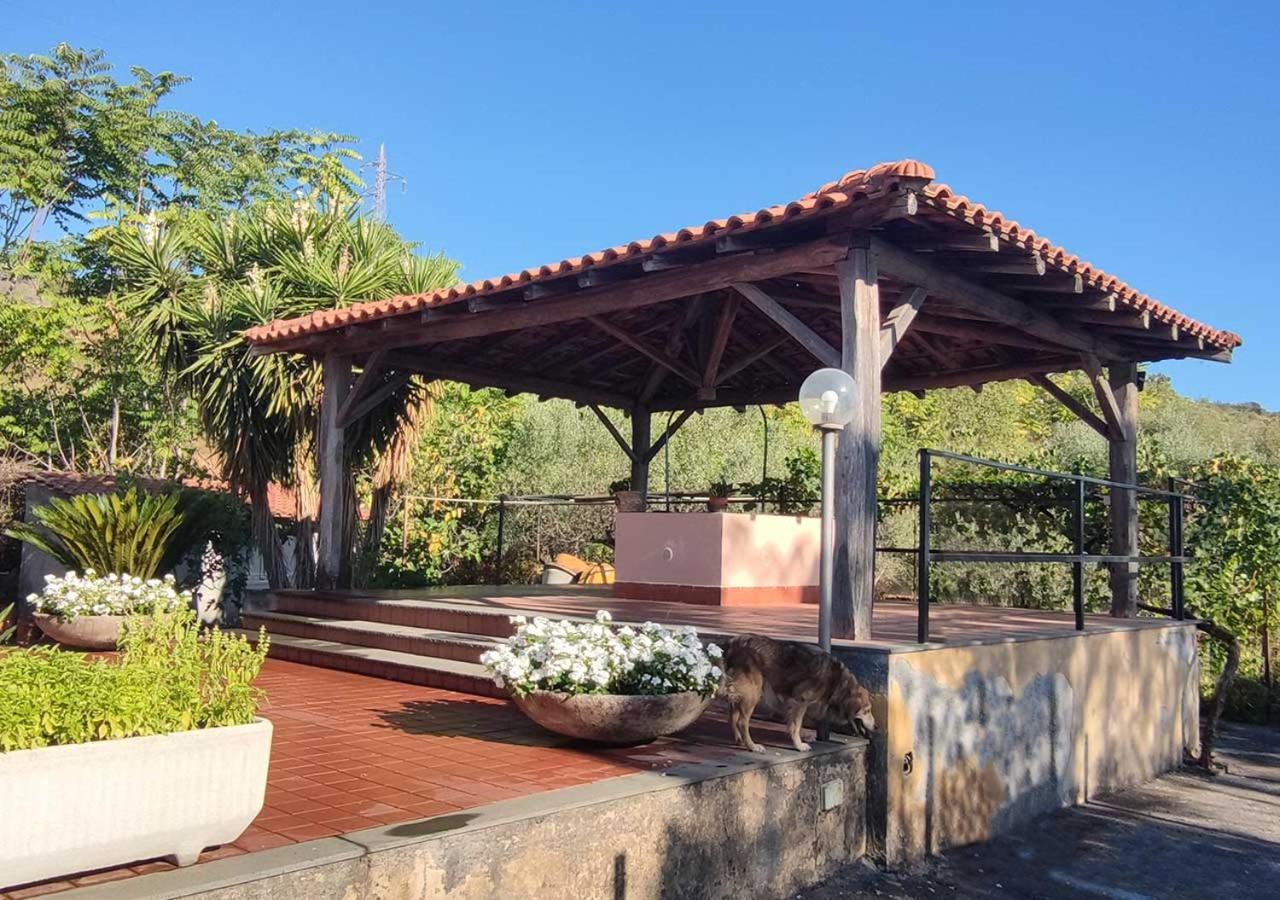 Peri Peri Etna Guest House Montargano Esterno foto